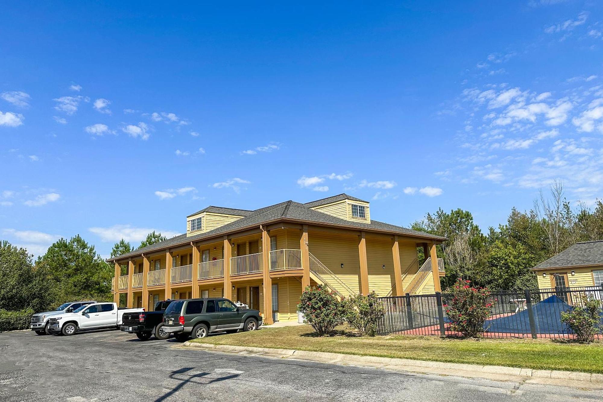 Bonita Lakes Inn By Oyo Meridian Exteriér fotografie