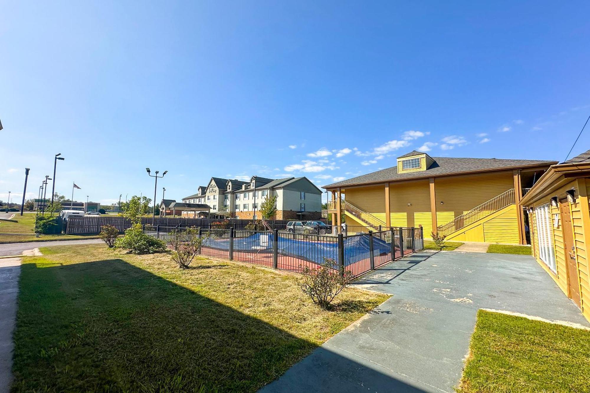 Bonita Lakes Inn By Oyo Meridian Exteriér fotografie