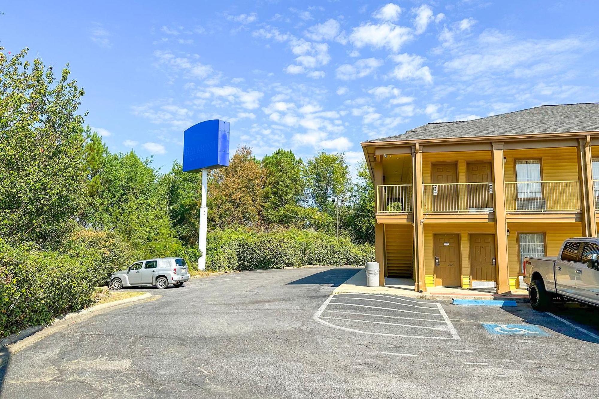 Bonita Lakes Inn By Oyo Meridian Exteriér fotografie